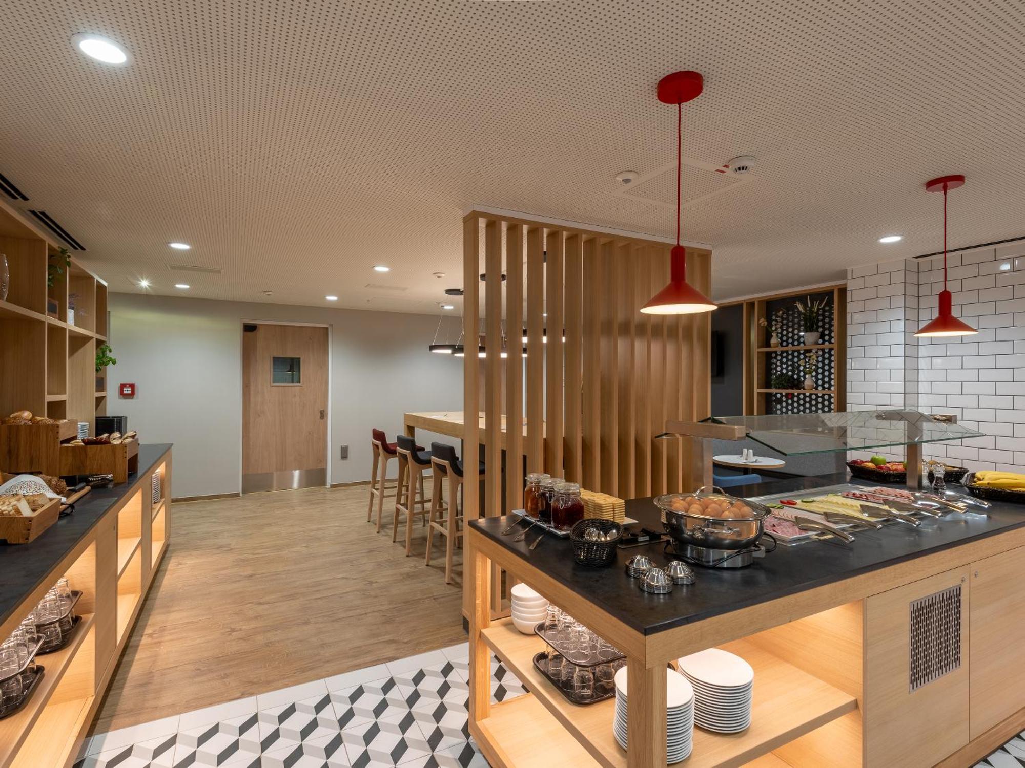 Holiday Inn Express - Hamburg South A7-As42 By Ihg 에게슈토르프 외부 사진
