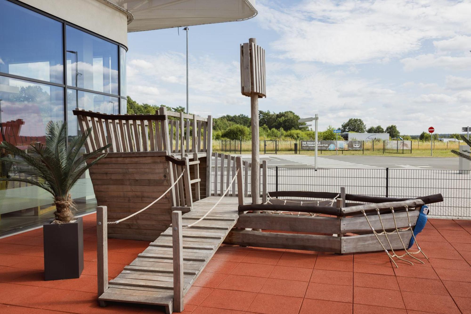 Holiday Inn Express - Hamburg South A7-As42 By Ihg 에게슈토르프 외부 사진