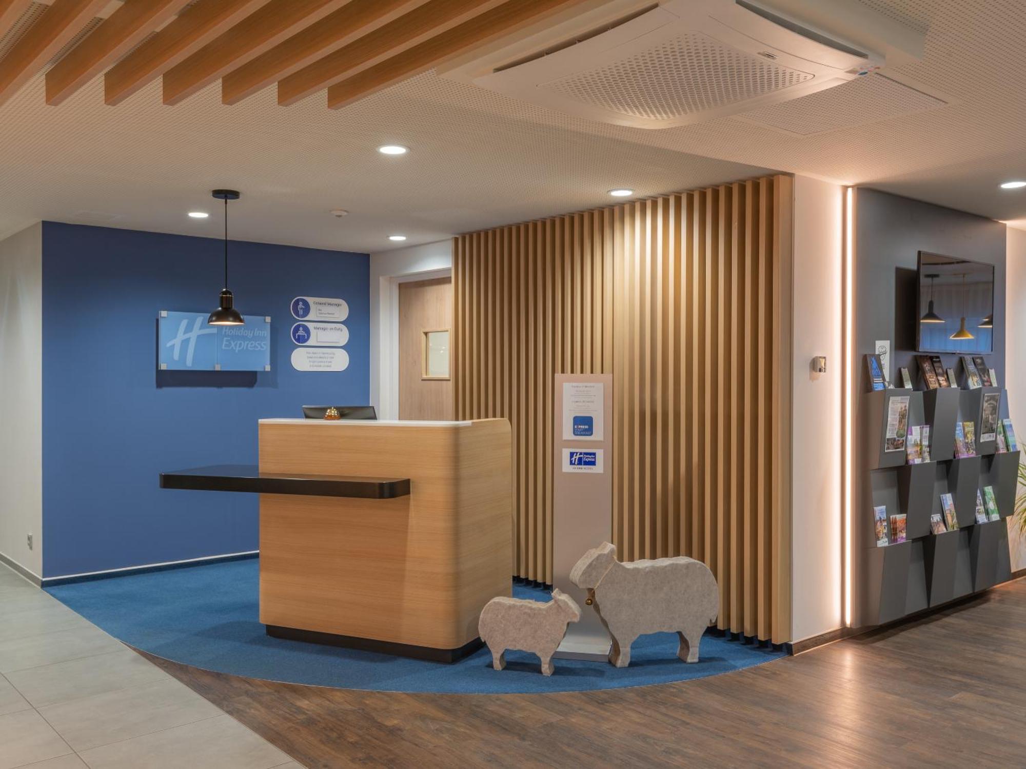 Holiday Inn Express - Hamburg South A7-As42 By Ihg 에게슈토르프 외부 사진