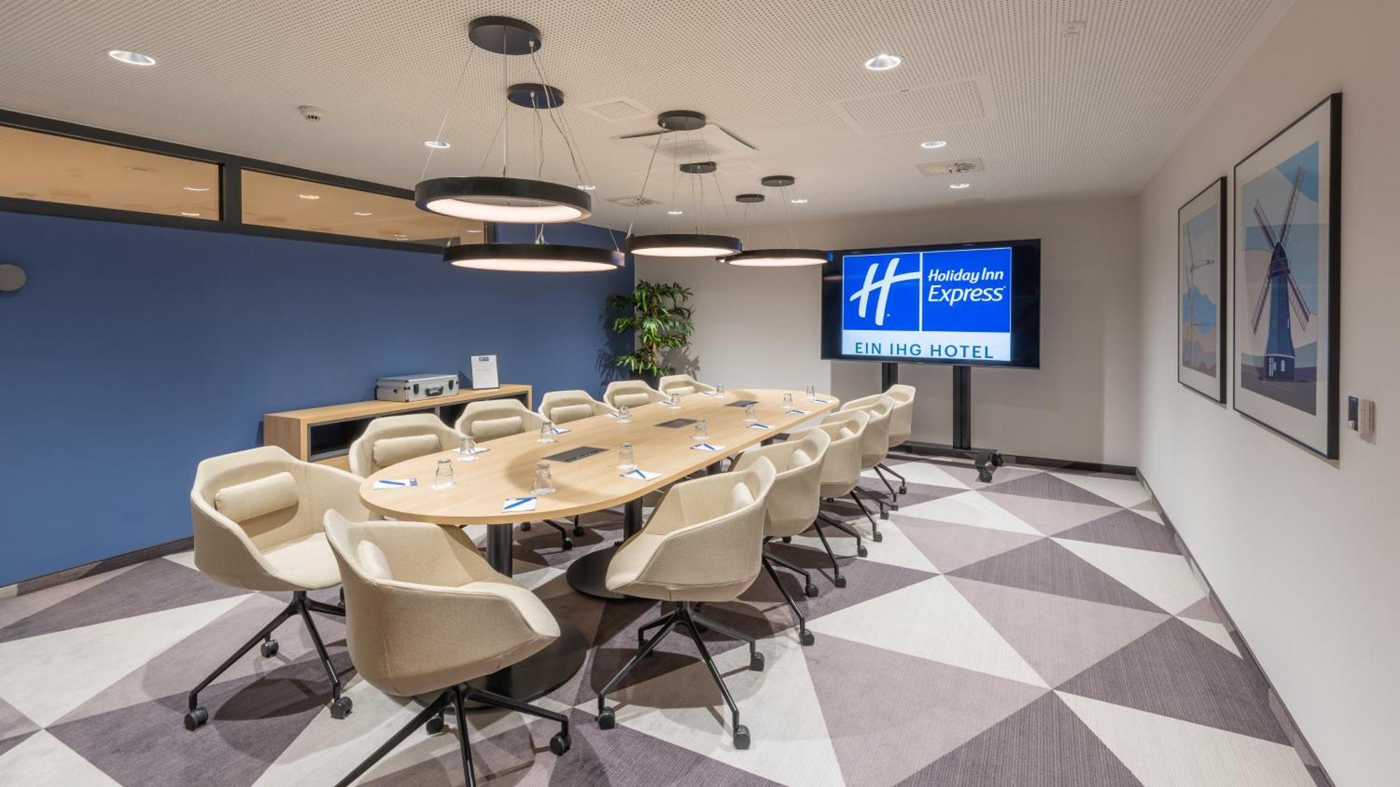 Holiday Inn Express - Hamburg South A7-As42 By Ihg 에게슈토르프 외부 사진